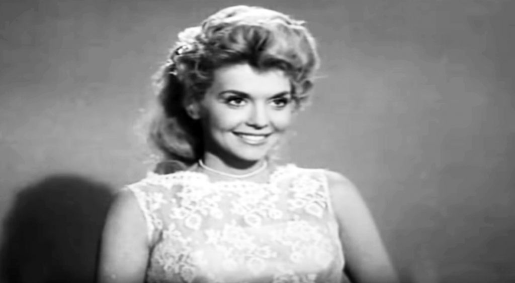 donna douglas 1962, donna douglas younger, american actress, beverly hillbillies tv series, elly may character, gospel music singer, christian children's books author, frankie and johnny movie, elvis presley costar, louisiana natives, 1960s television series, boris karloffs thriller guest star, pygmalion and elly episode, 1960s tv sitcoms