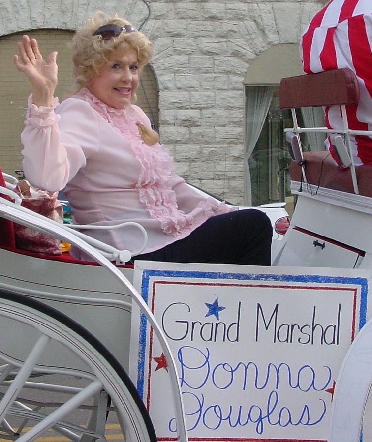 donna douglas 2007, american actress, senior citizen, salute to disney parade, grand marshall, tennessee