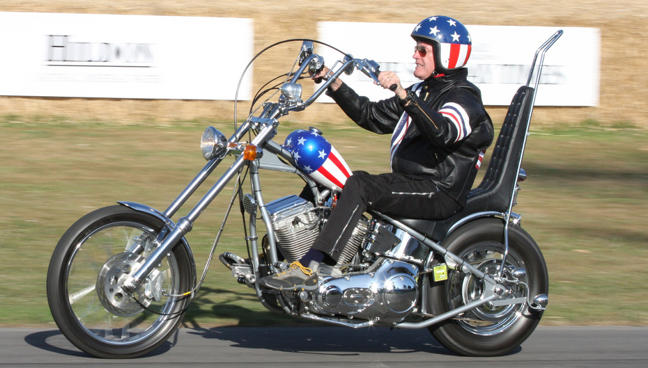 peter fonda 2009, senior citizen, easy rider motorcycle, captain america motorcycle, older