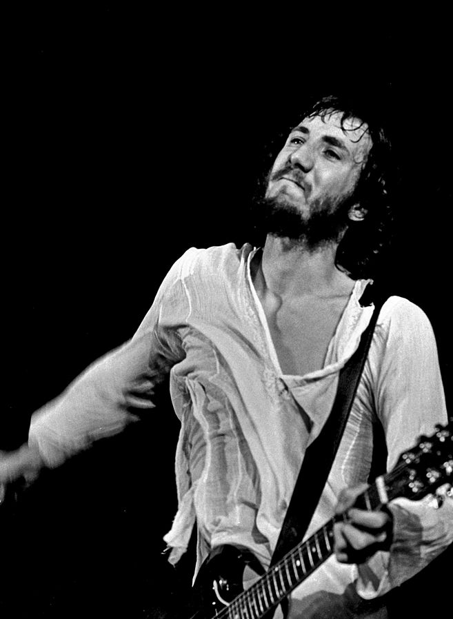 pete townshend 72, pete townshend 1972 photo, english guitar player, lead guitar, singer, songwriter, 1980s hit singles, rough boys, let my love open the door, 1960s rock bands, 1960s hit singles, 1960s best rock songs, i cant explain, my generation, substitute, i can see for miles, tommy, rock opera, pinball wizard, 1970s rock songs, 1970s hit singles, who are you, wont get fooled again, baba oriley, 170s rock bands, 19septuagenarian, senior citizen, celebrity birthday, may 19 birthday, born may 19 1945, tinnitus, rock and roll hall of fame