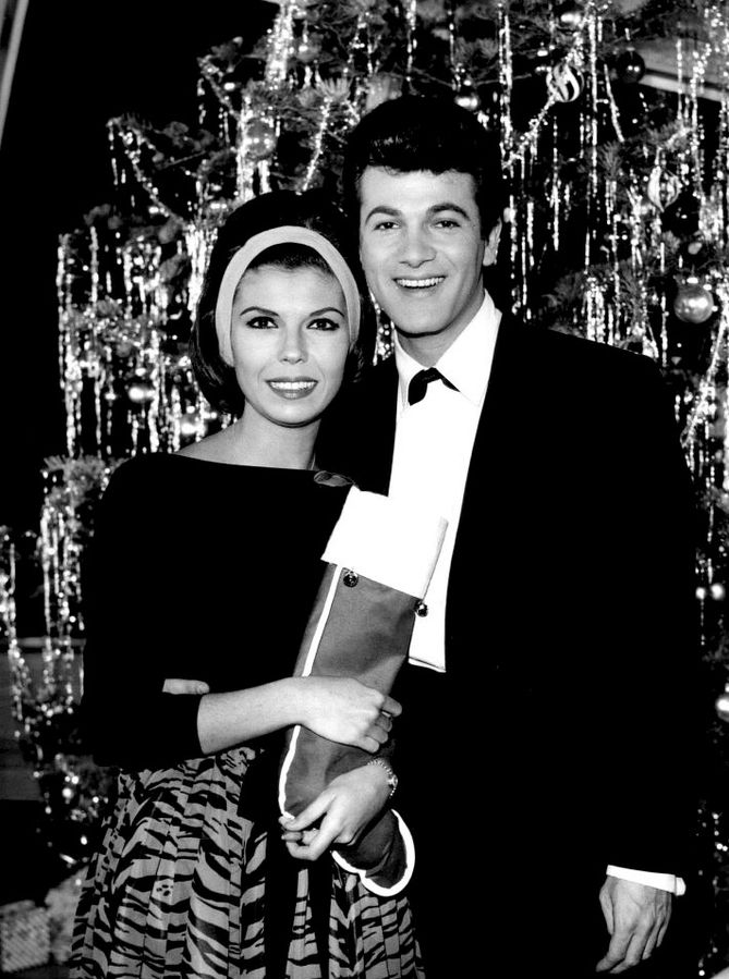 nancy sinatra 1962, husband tommy sands, 1960s game shows, married tommy sands, divorced tommy sands, american actress, singer