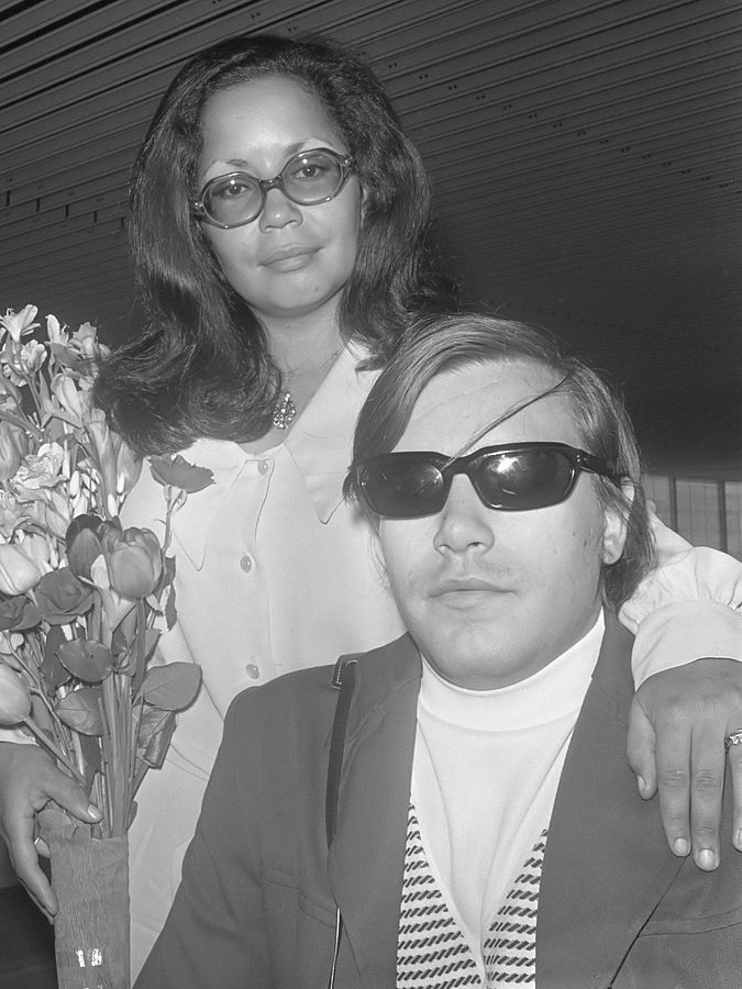 jose feliciano 1970, american singer songwriter, wife hilda perez