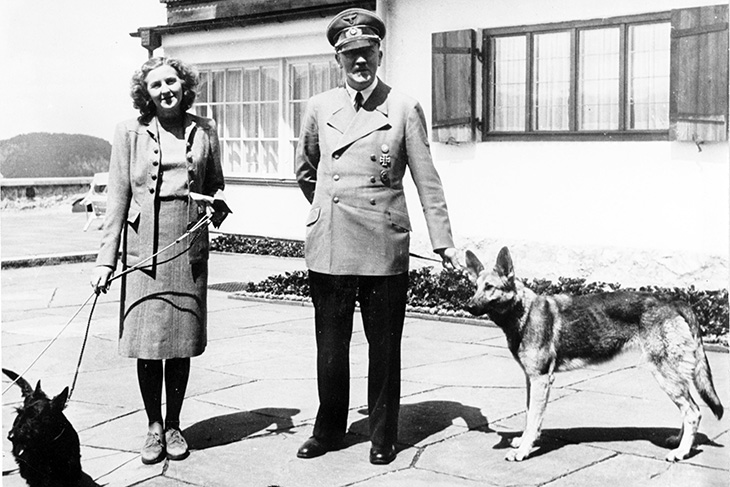 adolf hitler, eva braun, obersalzberg, germany, 1942, german shepherd, blondi