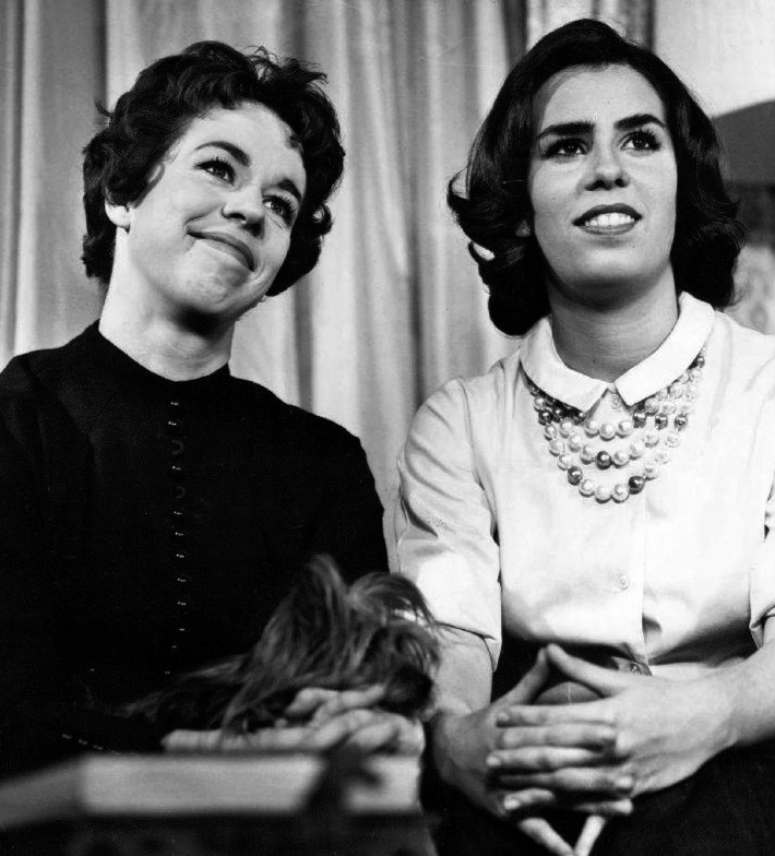 carol burnett 1961, sister christine burnett, chrissie burnett, american actress, comedian, comedienne, person to person, interview show, 1960s tv stars