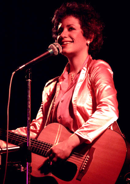 janis ian 1981, american singer, songwriter, folk musician, 1970s hit songs, at seventeen, 1960s hit singles, societys child, afro american singer