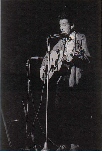 bob dylan 1964, st lawrence college yearbook, american folk singer, songwriter, performing