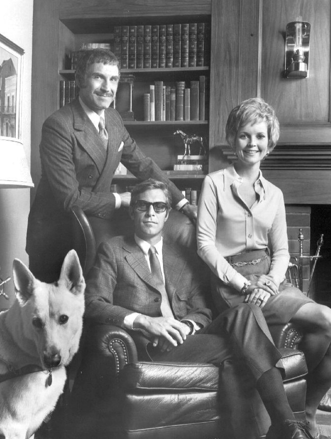 longstreet cast, longstreet tv series, 1970s tv shows, blind detective, james franciscus, mike longstreet, peter mark richman, duke paige, marlyn mason, nikki bell, guide dog pax, seeing eye dog