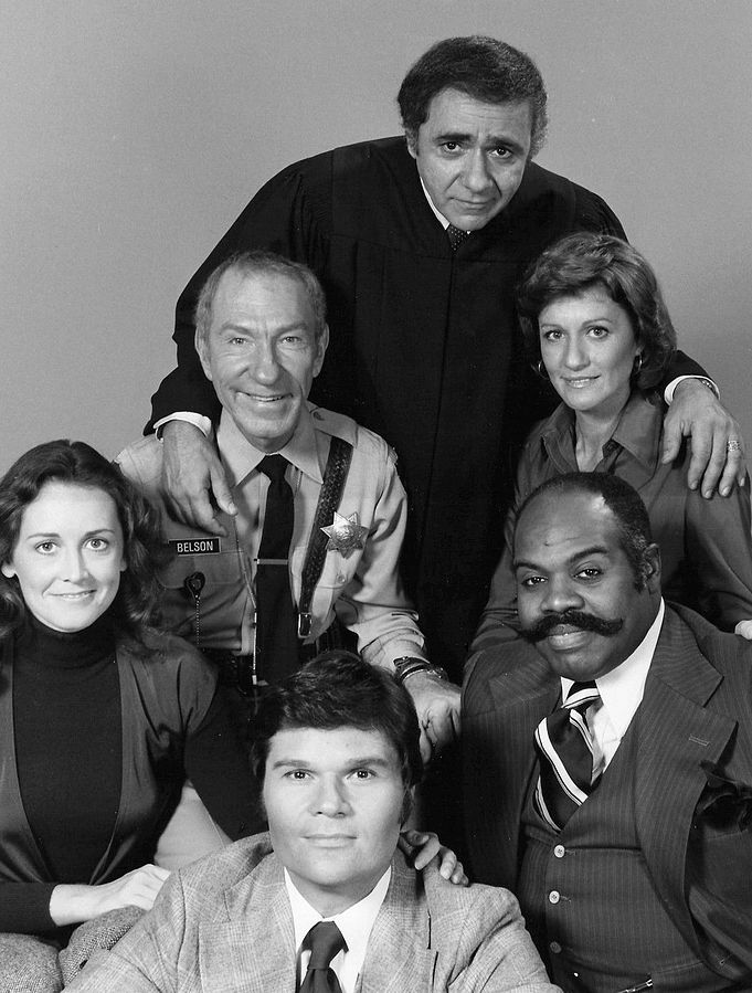 michael constantine 1976, sirotas court, 1970s sitcoms, 1970s television shows, american actors, fred willard, kathleen miller, owen bush, cynthia harris, ted ross