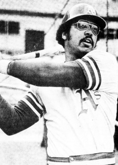 reggie jackson 1973, african american professional baseball player, mlb player, oakland athletics player, 1973 world series batting warm up, mr october nickname