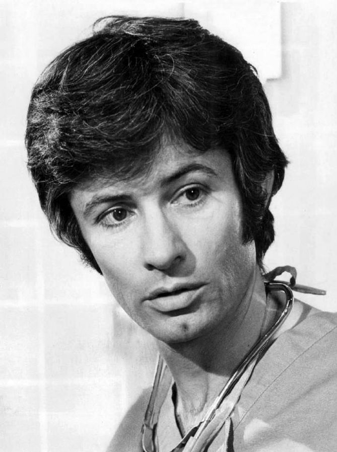 george chakiris 1970, medical center, 1970s tv shows, american actor, 1970s television series