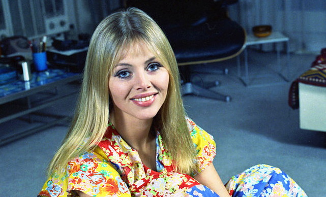 britt ekland 1972, swedish actress, swedish american, 1970s actress