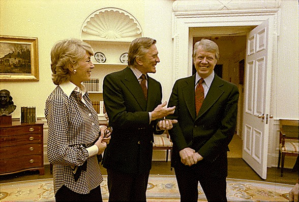 kirk douglas 1978, wife, anne buydens, anne douglas, president jimmy carter, white house