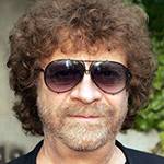 jeff lynne birthday, nee jeffrey lynne, aka otis wilbury, clayton wilbury, jeff lynne 2015, english musician, british record producer, songwriter, singer, cofounder elo, 1970s progressive rock bands, electric light orchestra, 1970s hit rock songs, cant get it out of my  head, showdown, roll over beethoven, evil woman, strange magic, livin thing, telephone line, turn to stone, sweet talkin woman, shine a little love, dont bring me down, 1980s hit rock singles, im alive, xanadu, all over the world, hold on tight, rock n roll is king, calling america, 1980s rock bands, cofounder traveling wilburys, 1990s rock songs, this is love, when we was fab, you got it, handle with care, shes my baby, septuagenarian birthdays, senior citizen birthdays, 60 plus birthdays, 55 plus birthdays, 50 plus birthdays, over age 50 birthdays, age 50 and above birthdays, generation x birthdays, baby boomer birthdays, zoomer birthdays, celebrity birthdays, famous people birthdays, december 30th birthday, born december 30 1947