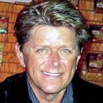 peter cetera birthday, nee peter paul cetera, peter cetera 2004, american bass guitarist, songwriter, singer, 1980s hit songs, glory of love, amy grant duets, the next time i fall, one good woman, 1990s hit singles, restless heart, feels like heaven, even a fool can see, one clear voice, rock and roll hall of fame, rock bands, chicago, hit rock songs, if you leave me now, grammy awards, septuagenarian birthdays, senior citizen birthdays, 60 plus birthdays, 55 plus birthdays, 50 plus birthdays, over age 50 birthdays, age 50 and above birthdays, baby boomer birthdays, zoomer birthdays, celebrity birthdays, famous people birthdays, september 13th birthdays, born september 13 1944