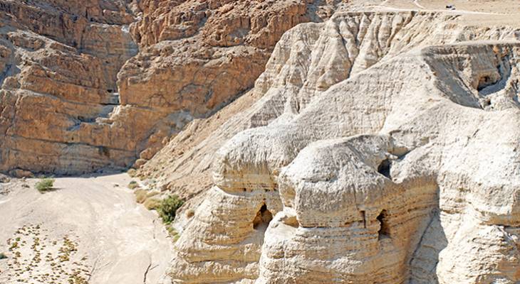qumran caves, dead sea scrolls discovery location, ancient manuscripts, west bank, israel, jordan, middle east, biblical texts, 