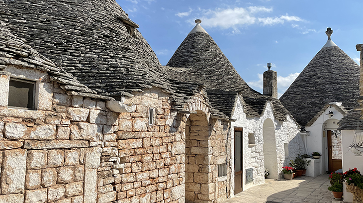 trulli, prehistoric building techniques, limestone, whitewashed, dry stone buildings, conical roofs, alberobello, publia, southern italy, 