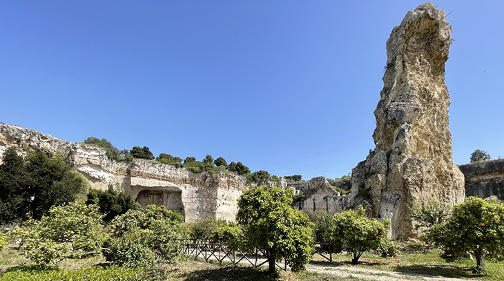 neapolis park, latomie del paradiso, syracuse, sicily, archeological site, limestone, quarry, ancient greeks, romans, orange trees, olive trees, caves, tunnels, 