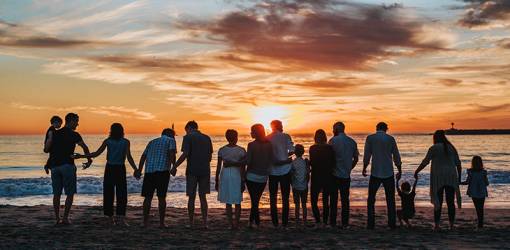 finding family, family members, distant relatives, staying in touch, extended family